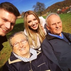 Je Denis Dame nova spletna senzacija?