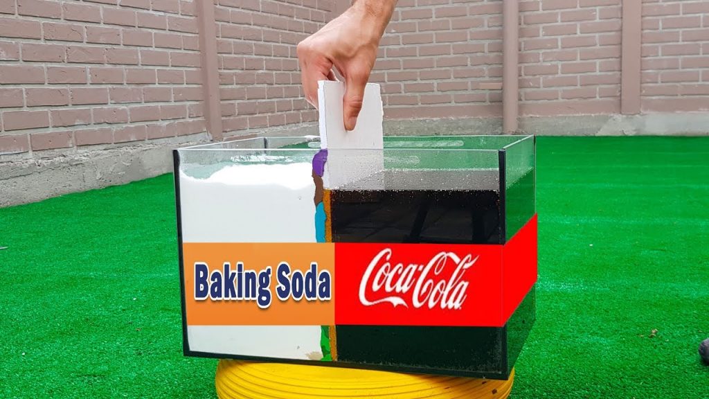 Kaj se zgodi, ko skupaj zmešaš Coca Colo in Sodo bikarbono