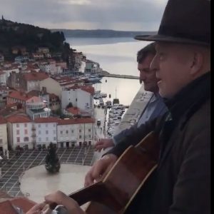 Prazniki prihodnje leto prinašajo samo dober teden prostih dni